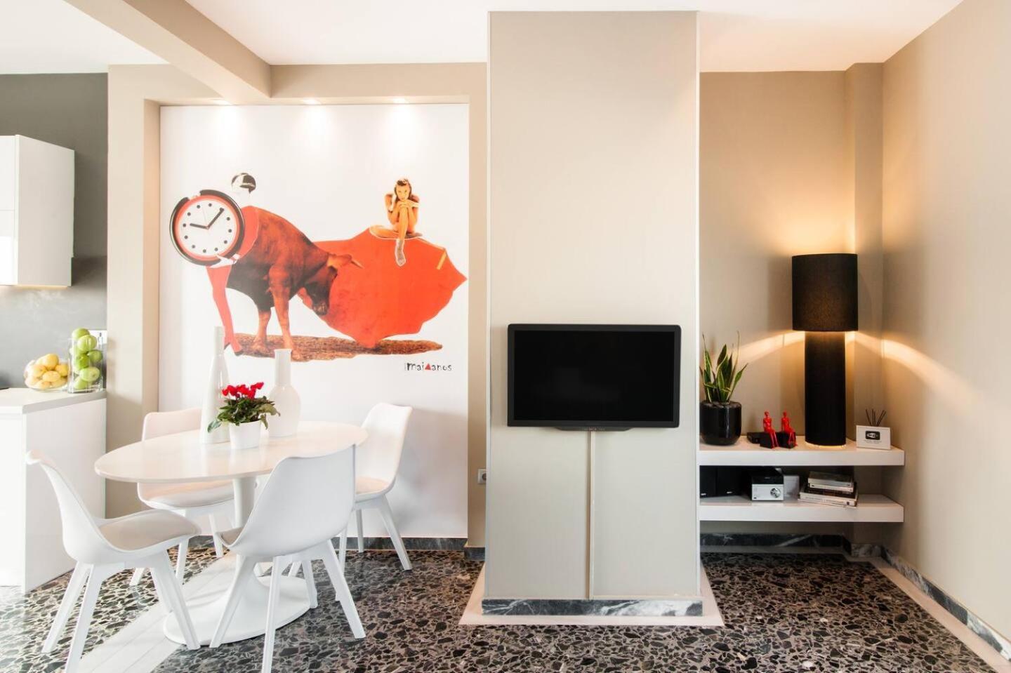 Ma Maison Nο 1, Penthouse, Acropolis And Lycabettus View, Ultra High Speed Internet 300 Mbps, 15' To Acropolis By Metro, 1' From Metro Station Athens Luaran gambar