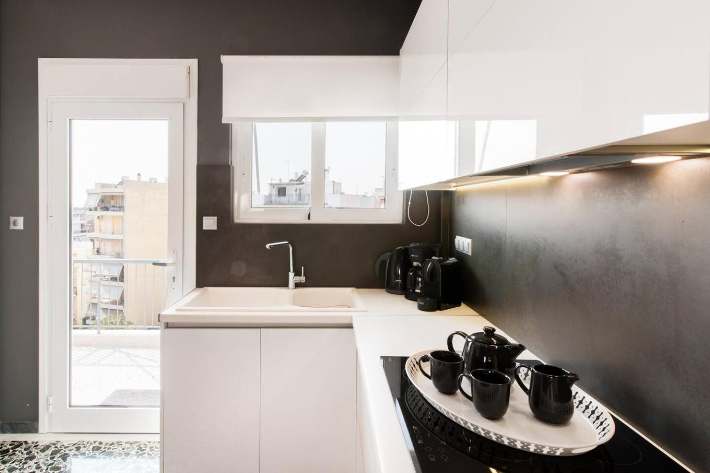 Ma Maison Nο 1, Penthouse, Acropolis And Lycabettus View, Ultra High Speed Internet 300 Mbps, 15' To Acropolis By Metro, 1' From Metro Station Athens Luaran gambar